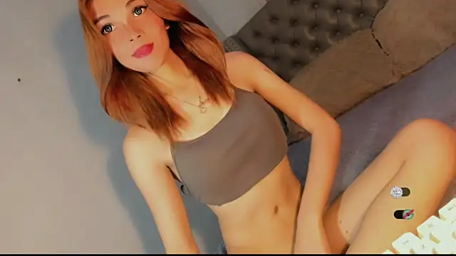 bella_enchantra Show in webcam