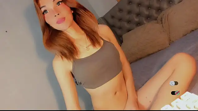 bella_enchantra's Webcam Show