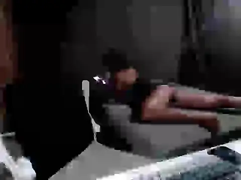 Precious_foryou Pertunjukan Webcam