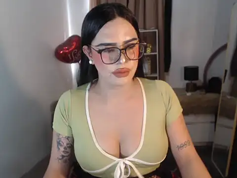 RebeccaTs Pertunjukan Webcam