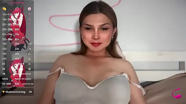 PrettyUntouchable_ Show in webcam