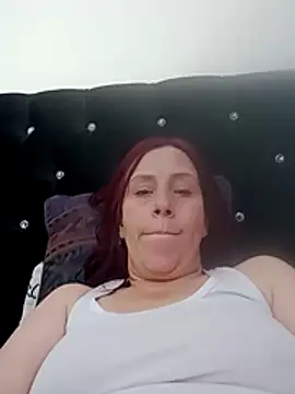 Chantalvedette Chat XXX in diretta