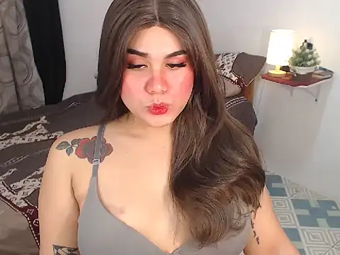 Show modela JayraFRESH na web-kameri