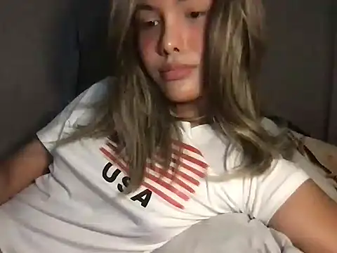 labobot 在線直播表演