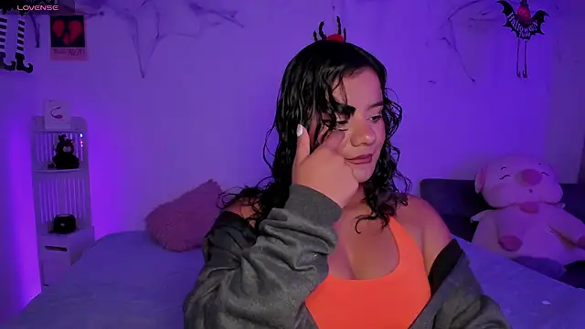 Shophie_thoopson's Webcam Show