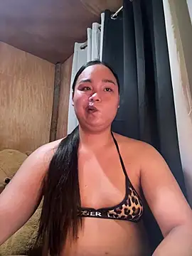 Pertunjukan Kamera Web _Lylia