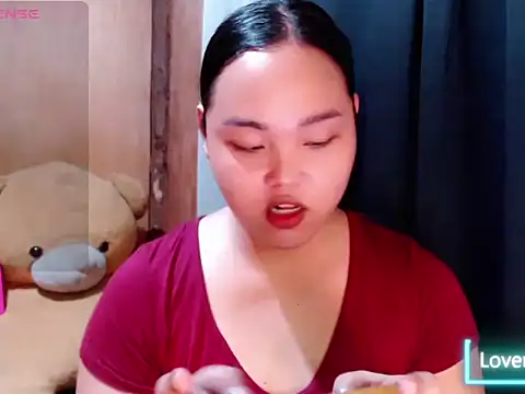 _Lylia 在線直播表演