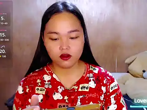 Pertunjukan Kamera Web _Lylia
