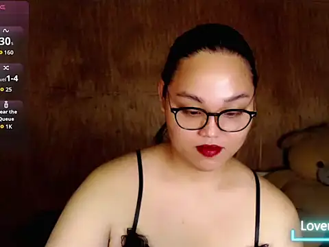 _Lylia Show in webcam