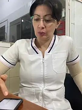 חדר צ'אט בשידור חי של aphrodite_sexy