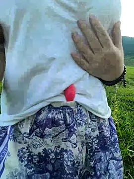 Muna_LM Live Chatraum