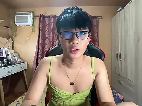 Twinkle_Star Шоу с уебкамера