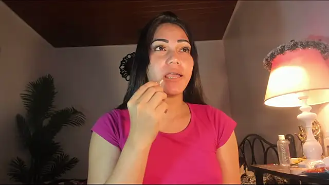 Tanya_Scott Pertunjukan Webcam