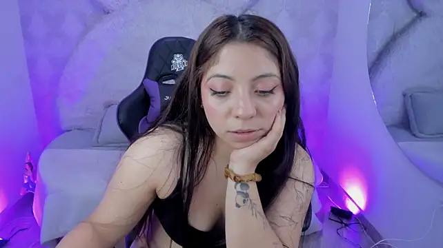 Sarita_jane Show in webcam