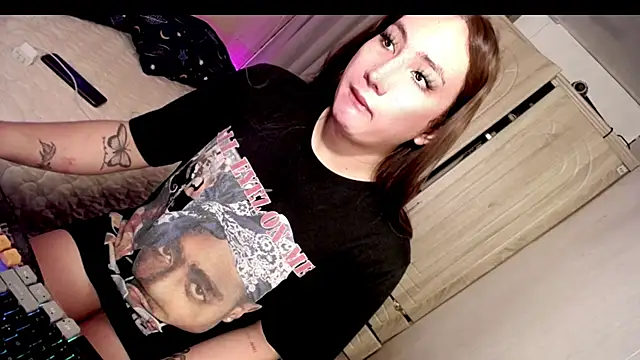 sugar_naughty Pertunjukan Webcam