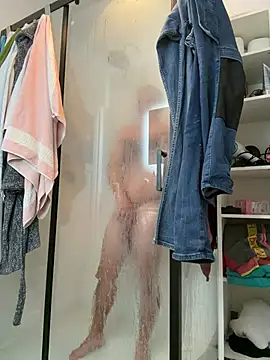 Moro19cm Webcam show