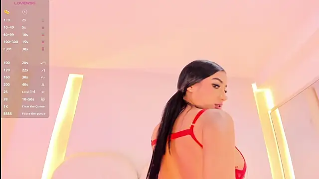 Chat +18 de SalomeeBell ao vivo
