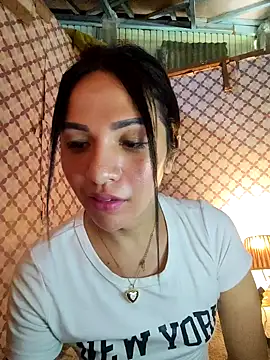 Yourbabyshane Chat XXX live