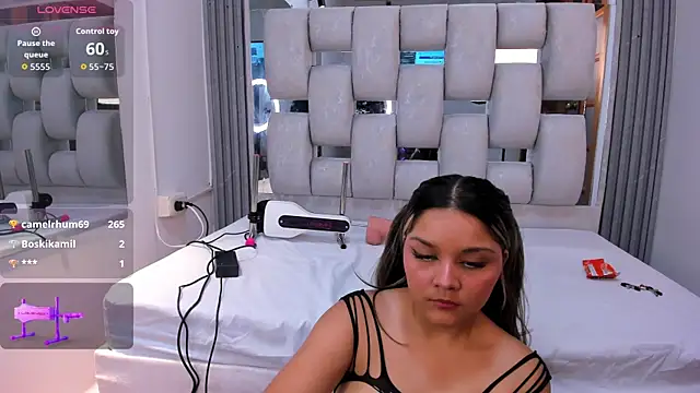 Wonderkloe_ Chat XXX live