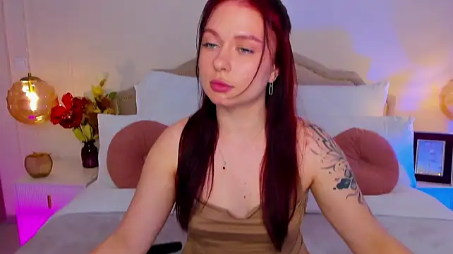 הופעת וובקאם של LizyBex