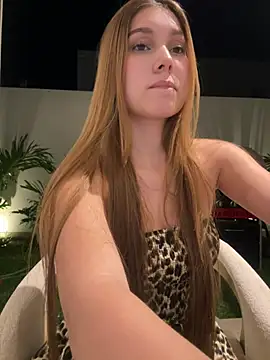 Nikii__ – Kamerová šou