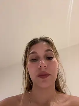 Nikii__'s Live XXX Chat
