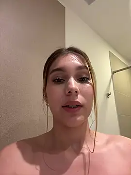 Nikii__'s Webcam Show