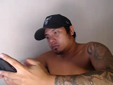 jamesCumsxx 在線直播表演