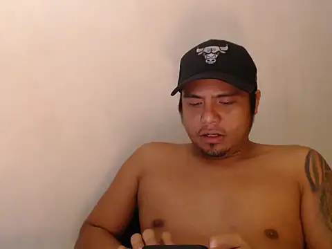 jamesCumsxx 在線直播表演