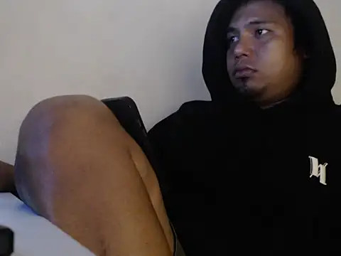 jamesCumsxx Show Webcam