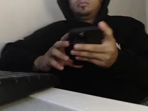 jamesCumsxx 网络视讯表演