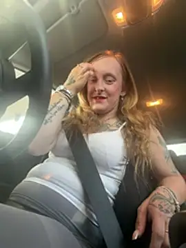 LucyRoseMae's Live XXX Chat