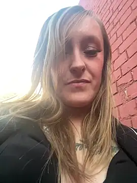 LucyRoseMae 网络视讯表演