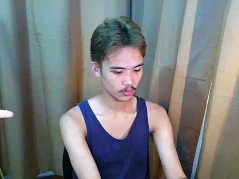 UrasianCummer02 Pertunjukan Webcam
