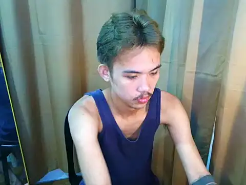 UrasianCummer02 Pertunjukan Webcam