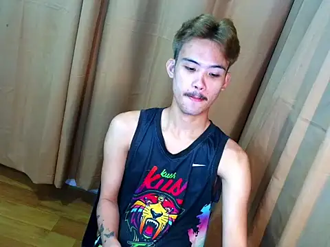 UrasianCummer02 Pertunjukan Webcam