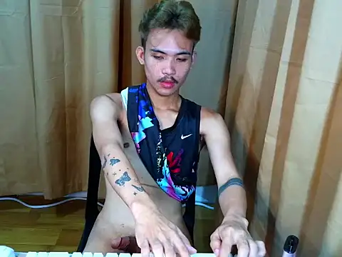 UrasianCummer02 Pertunjukan Webcam