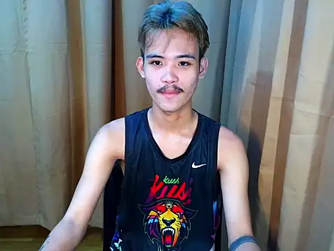 UrasianCummer02 Pertunjukan Webcam