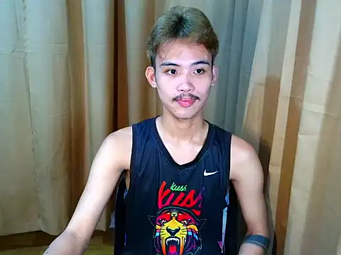UrasianCummer02 Pertunjukan Webcam