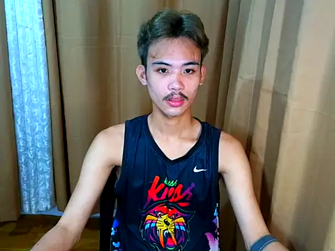 UrasianCummer02 Pertunjukan Webcam