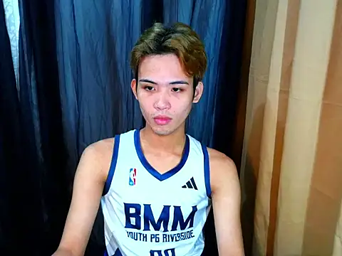 UrasianCummer02 Pertunjukan Webcam