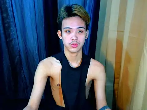 UrasianCummer02 Pertunjukan Webcam
