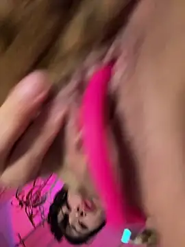 Draculona-666: διαδικτυακό σόου στην κάμερα