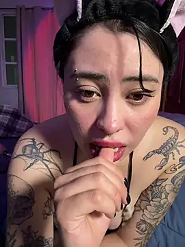 Draculona-666 웹캠 쇼