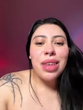 Draculona-666 Pertunjukan Webcam