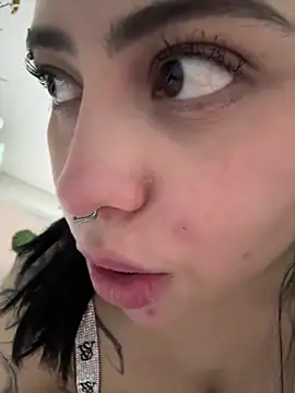 Chat XXX en directo de Draculona-666