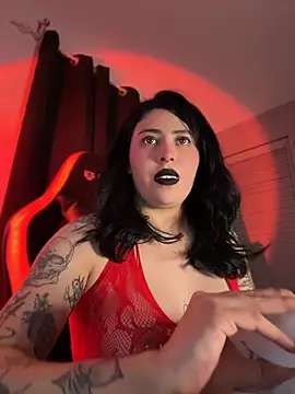 Draculona-666's Live Chat Room