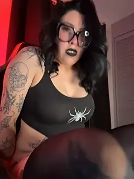 Czat XXX na żywo – Draculona-666