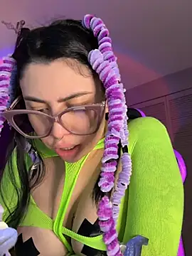 Draculona-666 Chat XXX in diretta