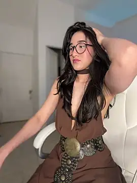 julieta_jhonss' Live XXX Chat